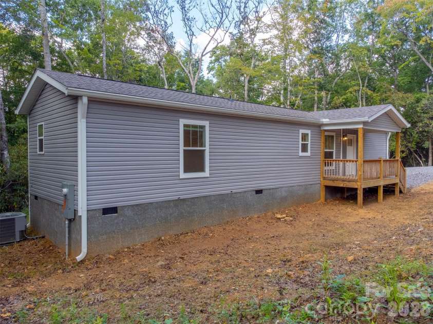 75 Windswept Lane, Hayesville, NC 28904.  MLS# CAR4320566, YatesRealty ID 6070. 