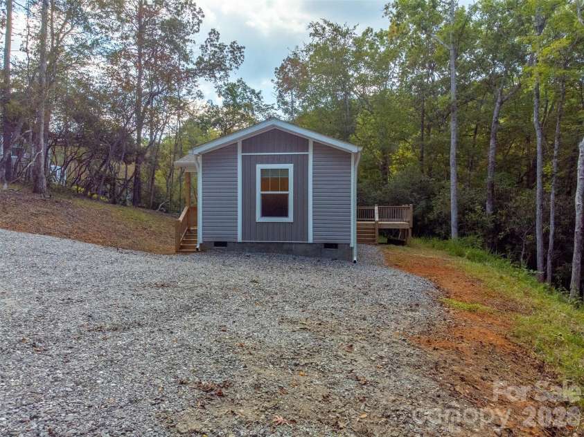 75 Windswept Lane, Hayesville, NC 28904.  MLS# CAR4320566, YatesRealty ID 6070. 