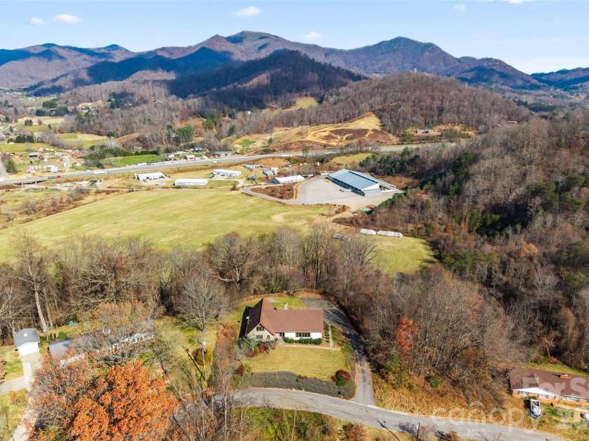 112 Hy Vu Drive, Canton, NC 28716.  MLS# CAR4324518, YatesRealty ID 6071. 