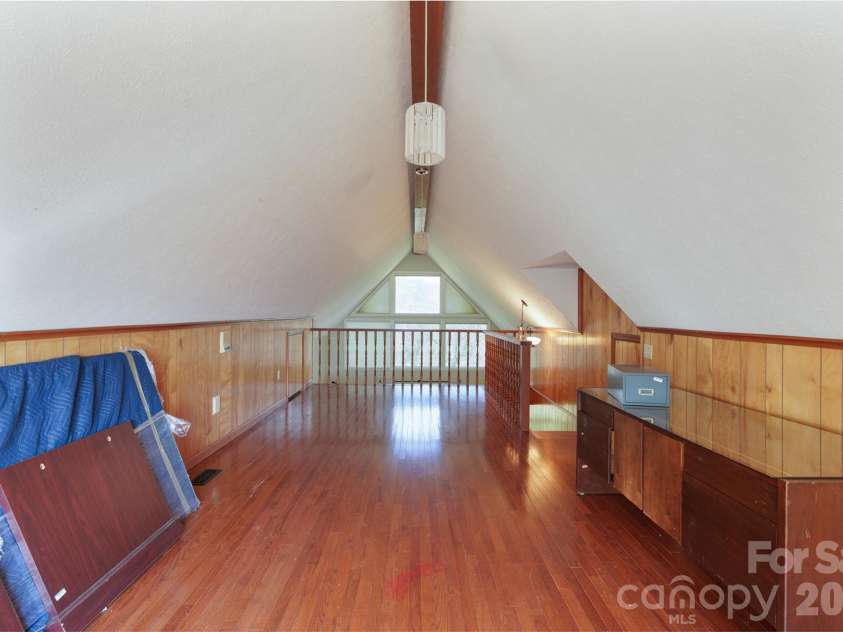 112 Hy Vu Drive, Canton, NC 28716.  MLS# CAR4324518, YatesRealty ID 6071. Loft second view
