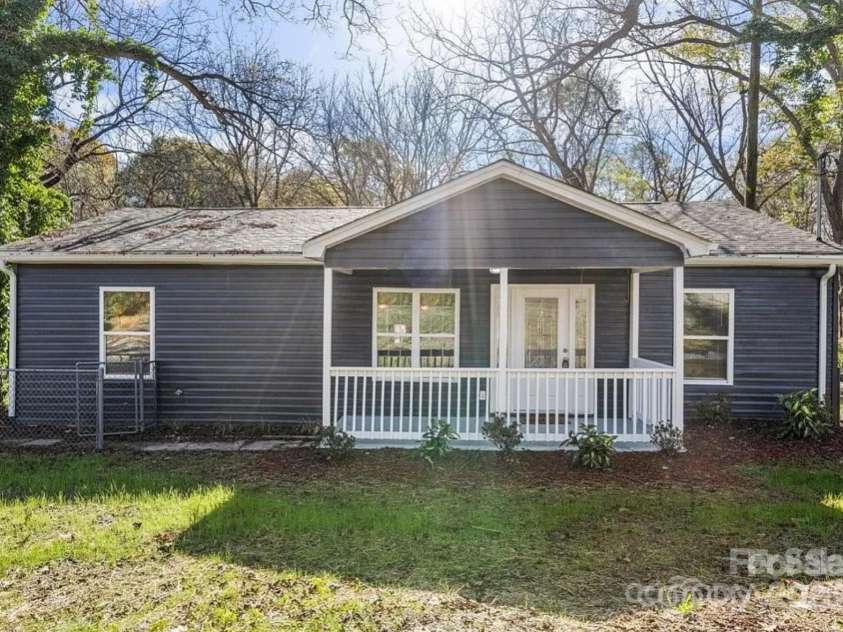 2403 Mary Avenue, Gastonia, NC 28052.  MLS# CAR4316076, YatesRealty ID 6071. 