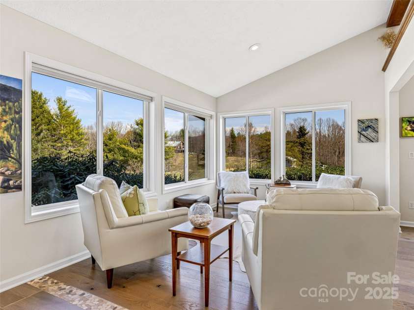 150 Hobby Horse Lane, Hendersonville, NC 28792.  MLS# CAR4241391, YatesRealty ID 6072. All Seasons Room 18'8 x 10'6