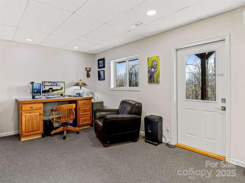 150 Hobby Horse Lane, Hendersonville, NC 28792.  MLS# CAR4241391, YatesRealty ID 6072. Recreation/Entertainment  22'2 x 11'8