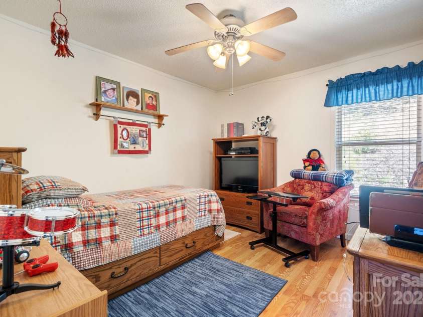 6833 Burkemont Road, Morganton, NC 28655.  MLS# CAR4189958, YatesRealty ID 6073. Additional bedroom...split bedroom plan!!
