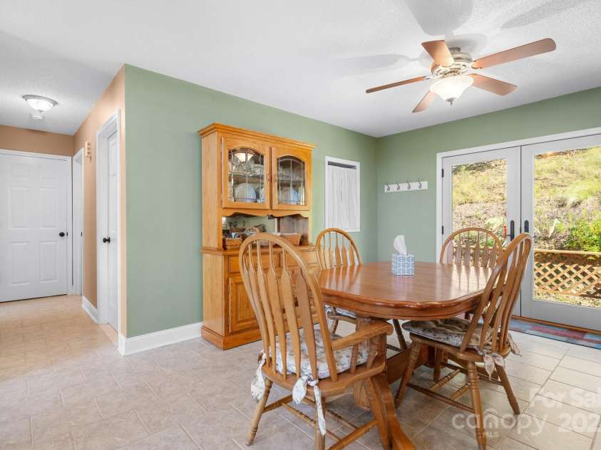 6833 Burkemont Road, Morganton, NC 28655.  MLS# CAR4189958, YatesRealty ID 6073. Dining Area