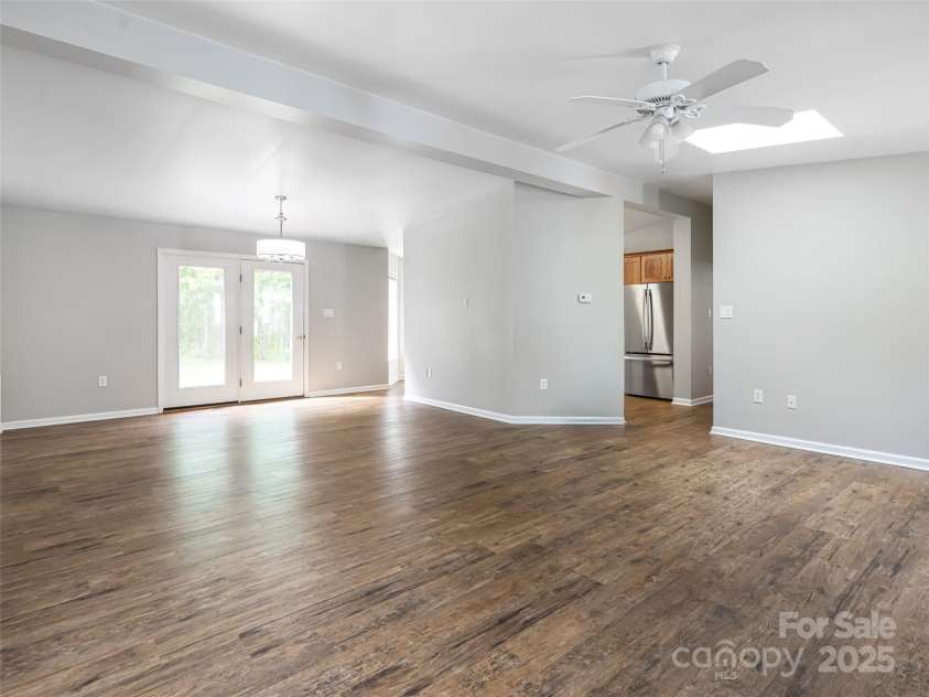88 Star Point Drive, Hendersonville, NC 28792.  MLS# CAR4255101, YatesRealty ID 6073. 