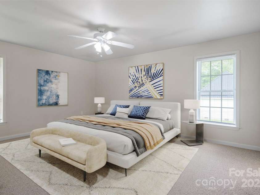 88 Star Point Drive, Hendersonville, NC 28792.  MLS# CAR4255101, YatesRealty ID 6073. 