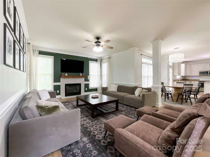 6114 Abergele Lane, Matthews, NC 28104.  MLS# CAR4241561, YatesRealty ID 6074. 