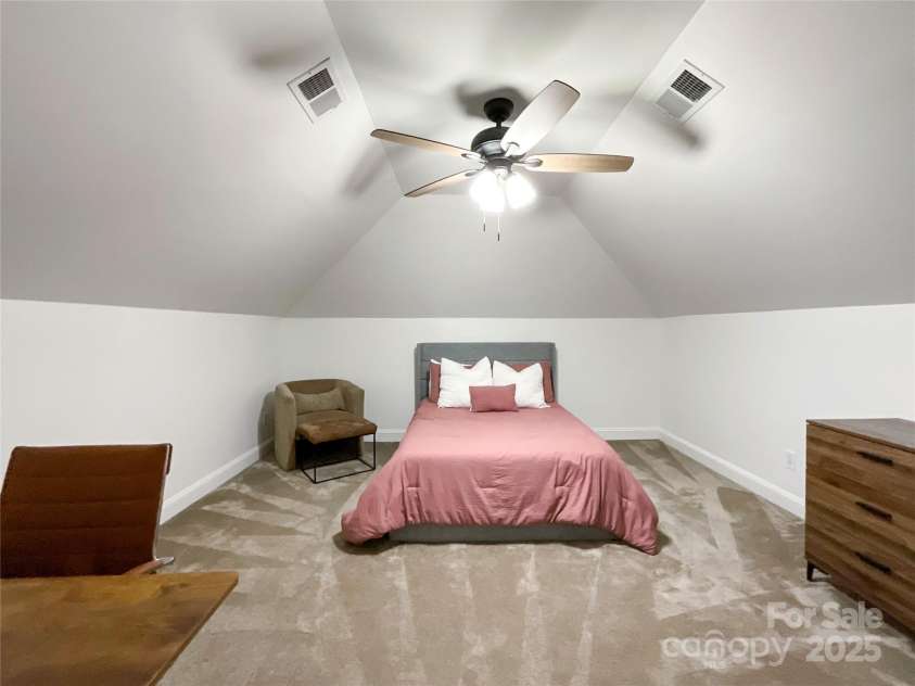 6114 Abergele Lane, Matthews, NC 28104.  MLS# CAR4241561, YatesRealty ID 6074. Flex space on 3rd floor