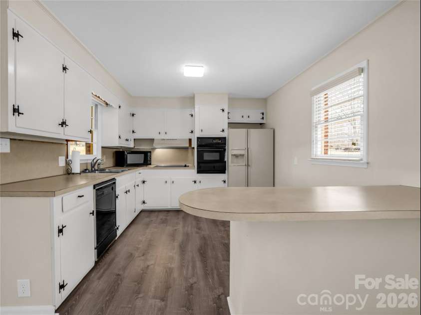 193 Oak Forest Drive, Forest City, NC 28043.  MLS# CAR4353861, YatesRealty ID 6075. 