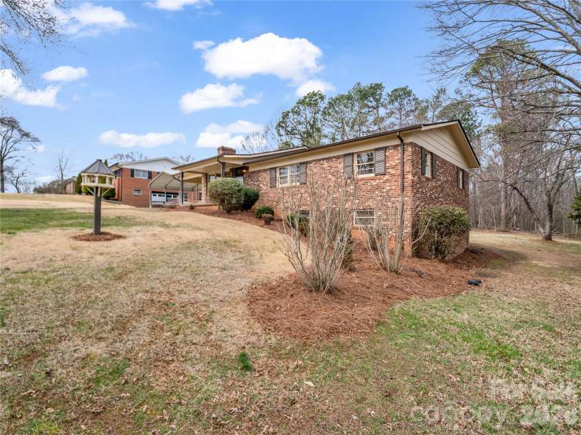 193 Oak Forest Drive, Forest City, NC 28043.  MLS# CAR4353861, YatesRealty ID 6075. 
