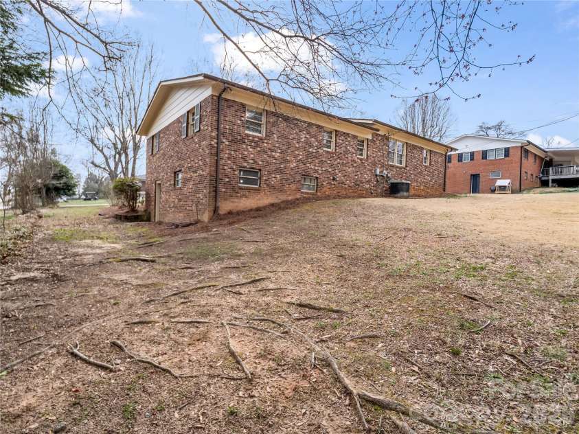 193 Oak Forest Drive, Forest City, NC 28043.  MLS# CAR4353861, YatesRealty ID 6075. 