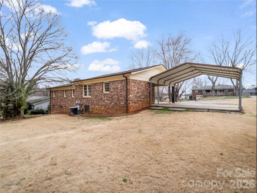 193 Oak Forest Drive, Forest City, NC 28043.  MLS# CAR4353861, YatesRealty ID 6075. 