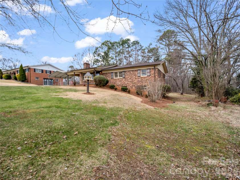 193 Oak Forest Drive, Forest City, NC 28043.  MLS# CAR4353861, YatesRealty ID 6075. 