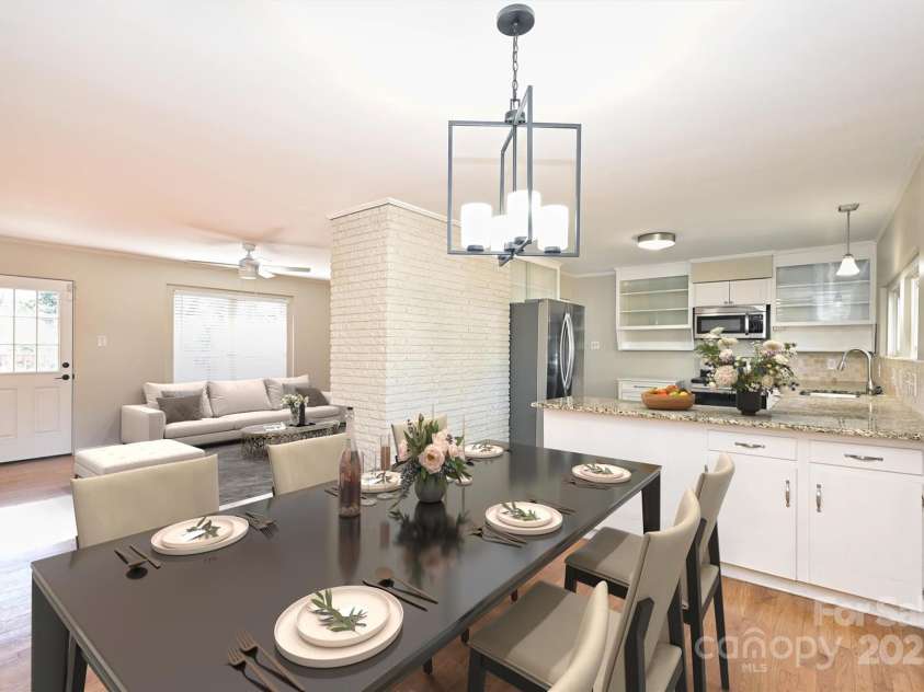 738 Brockbank Road, Charlotte, NC 28209.  MLS# CAR4212709, YatesRealty ID 6075. 