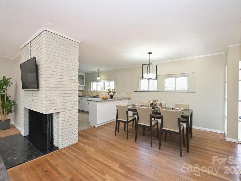 738 Brockbank Road, Charlotte, NC 28209.  MLS# CAR4212709, YatesRealty ID 6075. 