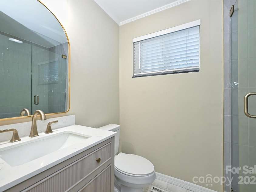 738 Brockbank Road, Charlotte, NC 28209.  MLS# CAR4212709, YatesRealty ID 6075. 