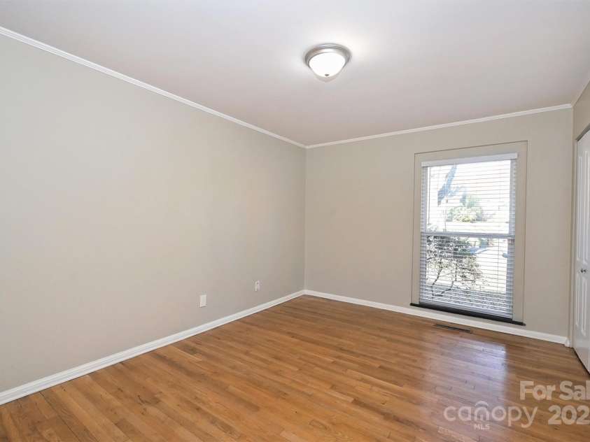738 Brockbank Road, Charlotte, NC 28209.  MLS# CAR4212709, YatesRealty ID 6075. 
