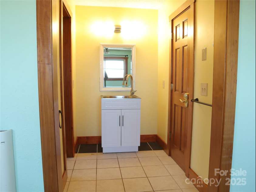 672/715 Windswept Ridge Road, Canton, NC 28716.  MLS# CAR4229345, YatesRealty ID 6077. House #1 Bedroom #2 with full bath ensuite.