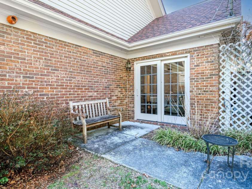 128 Glenbrook Drive, Hendersonville, NC 28739.  MLS# CAR4224323, YatesRealty ID 6078. 