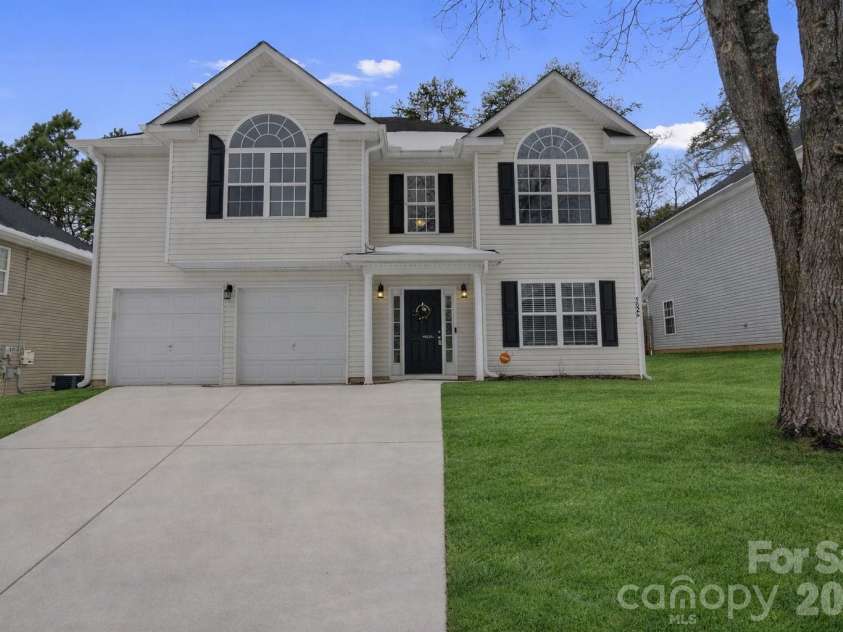 5026 Wicklow Drive, Gastonia, NC 28054.  MLS# CAR4343852, YatesRealty ID 6078. Grass filled in with AI