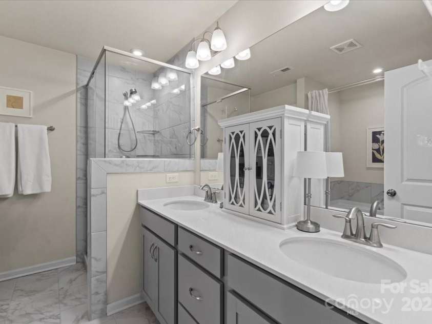 1354 Galloway Road, Charlotte, NC 28262.  MLS# CAR4243733, YatesRealty ID 6079. 