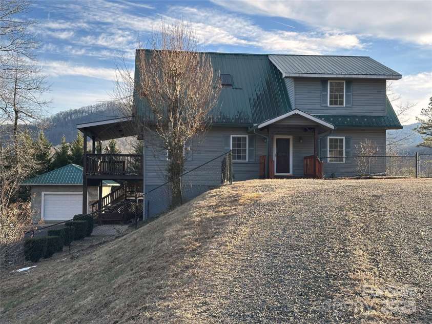 29 Down To Earth Drive, Burnsville, NC 28714.  MLS# CAR4217184, YatesRealty ID 608. 