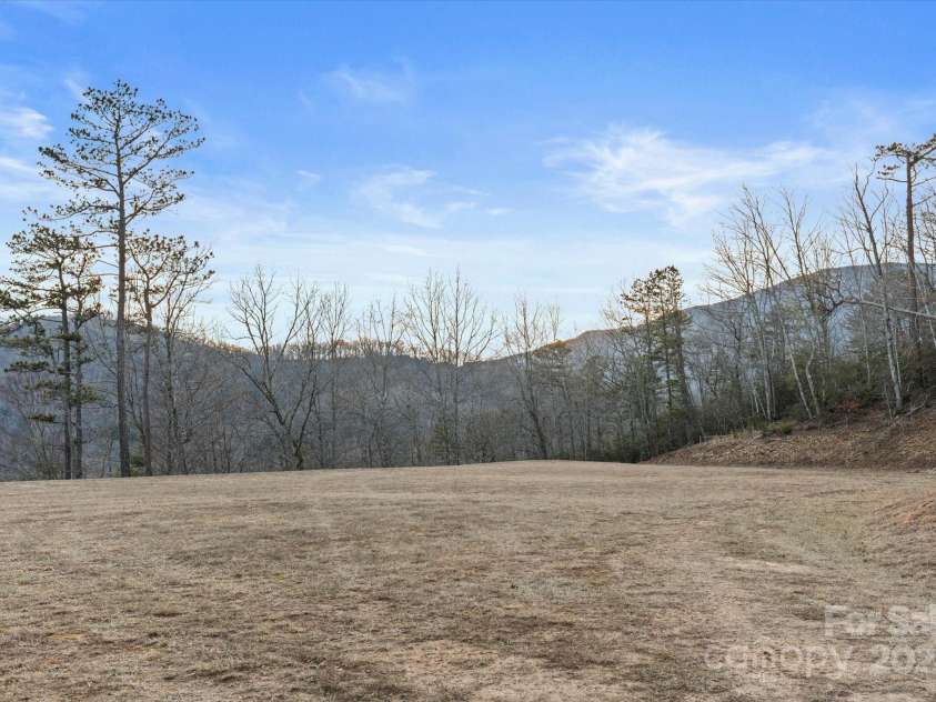 29 Down To Earth Drive, Burnsville, NC 28714.  MLS# CAR4217184, YatesRealty ID 608. 