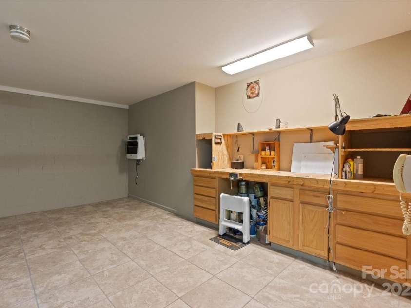29 Down To Earth Drive, Burnsville, NC 28714.  MLS# CAR4217184, YatesRealty ID 608. 