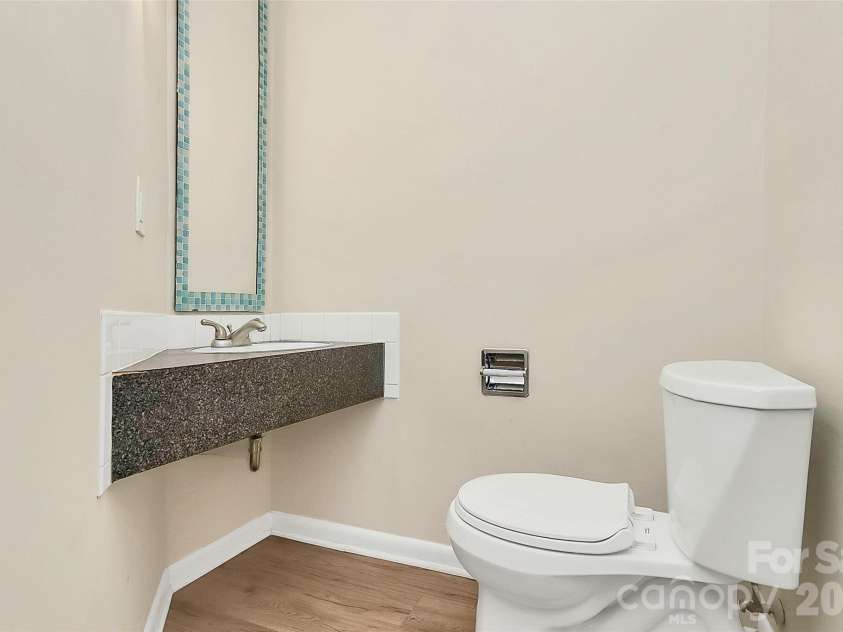 8022 Princess Ann Drive, Charlotte, NC 28212.  MLS# CAR4326922, YatesRealty ID 6080. 