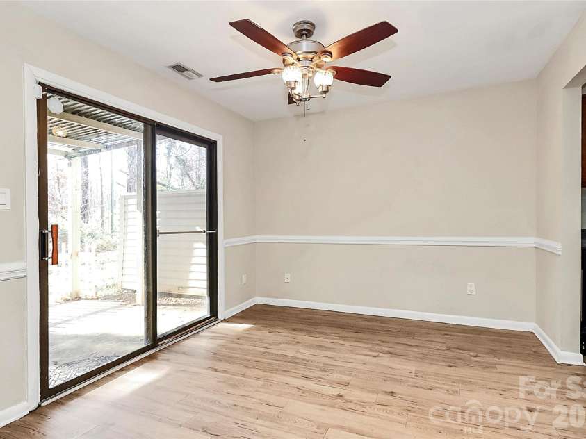 8022 Princess Ann Drive, Charlotte, NC 28212.  MLS# CAR4326922, YatesRealty ID 6080. 