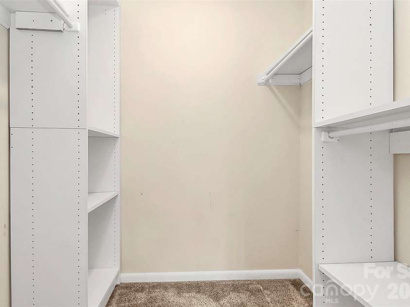 8022 Princess Ann Drive, Charlotte, NC 28212.  MLS# CAR4326922, YatesRealty ID 6080. 