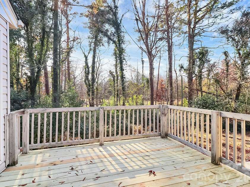 8022 Princess Ann Drive, Charlotte, NC 28212.  MLS# CAR4326922, YatesRealty ID 6080. 