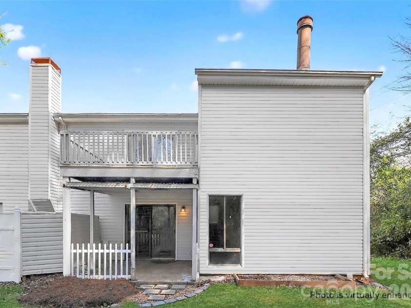 8022 Princess Ann Drive, Charlotte, NC 28212.  MLS# CAR4326922, YatesRealty ID 6080. 