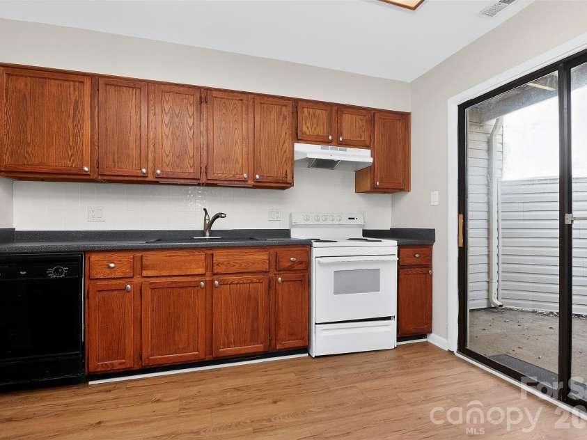 8022 Princess Ann Drive, Charlotte, NC 28212.  MLS# CAR4326922, YatesRealty ID 6080. 