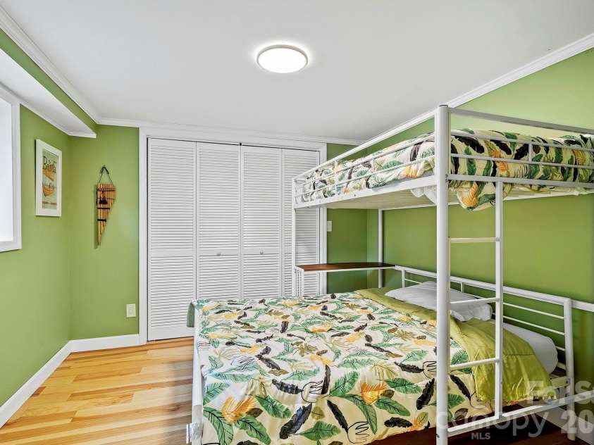 419 Blue Ridge Road, East Flat Rock, NC 28726.  MLS# CAR4342657, YatesRealty ID 6082. 