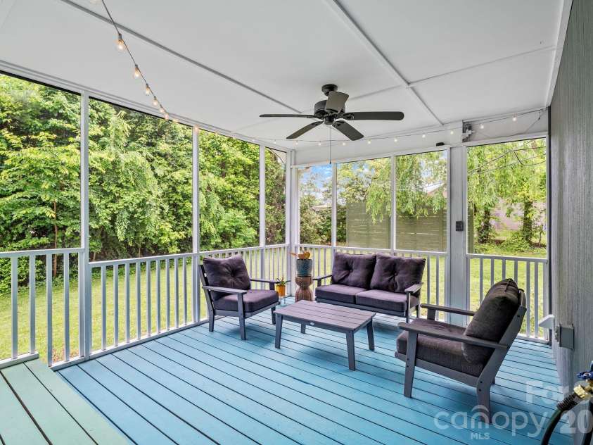 419 Blue Ridge Road, East Flat Rock, NC 28726.  MLS# CAR4342657, YatesRealty ID 6082. 