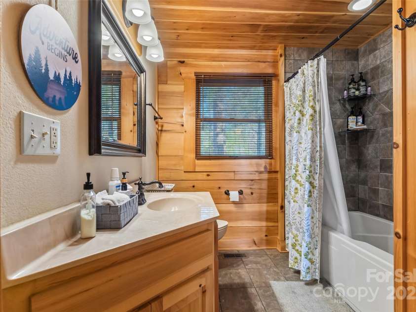 1600 Pisgah Preserve Drive, Nebo, NC 28761.  MLS# CAR4234902, YatesRealty ID 6083. 