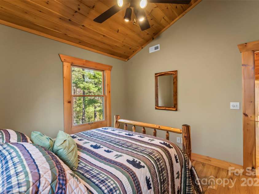 1600 Pisgah Preserve Drive, Nebo, NC 28761.  MLS# CAR4234902, YatesRealty ID 6083. 