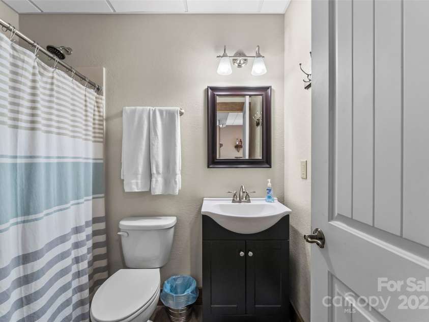 1600 Pisgah Preserve Drive, Nebo, NC 28761.  MLS# CAR4234902, YatesRealty ID 6083. 