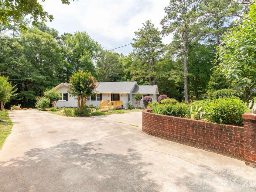 1641 Converse Street, Lancaster, SC 29720.  MLS# CAR4279615, YatesRealty ID 6085. 