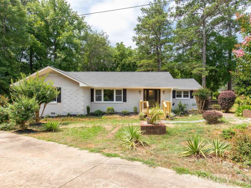 1641 Converse Street, Lancaster, SC 29720.  MLS# CAR4279615, YatesRealty ID 6085. 