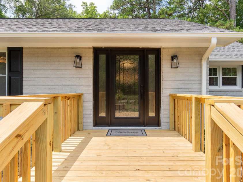1641 Converse Street, Lancaster, SC 29720.  MLS# CAR4279615, YatesRealty ID 6085. 