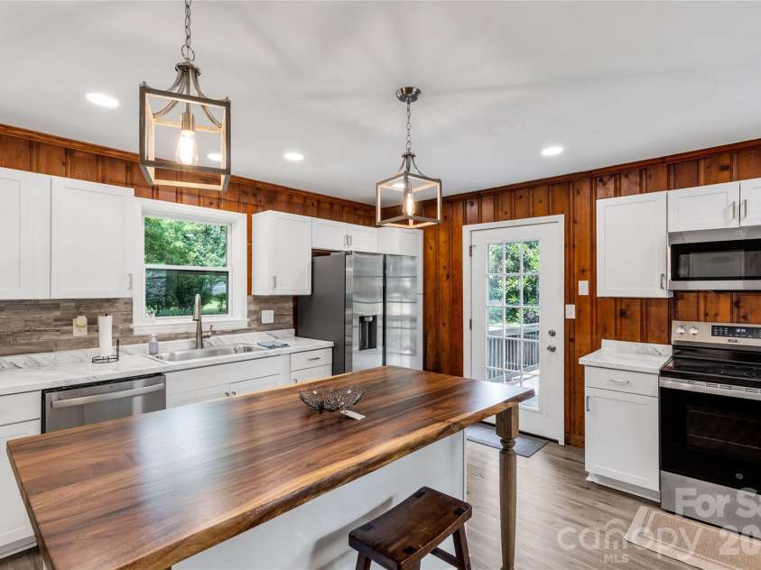 1641 Converse Street, Lancaster, SC 29720.  MLS# CAR4279615, YatesRealty ID 6085. 