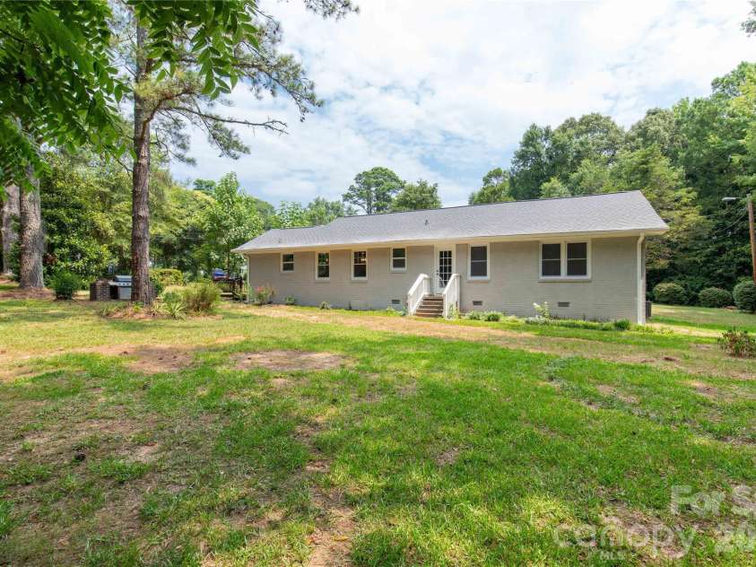 1641 Converse Street, Lancaster, SC 29720.  MLS# CAR4279615, YatesRealty ID 6085. 