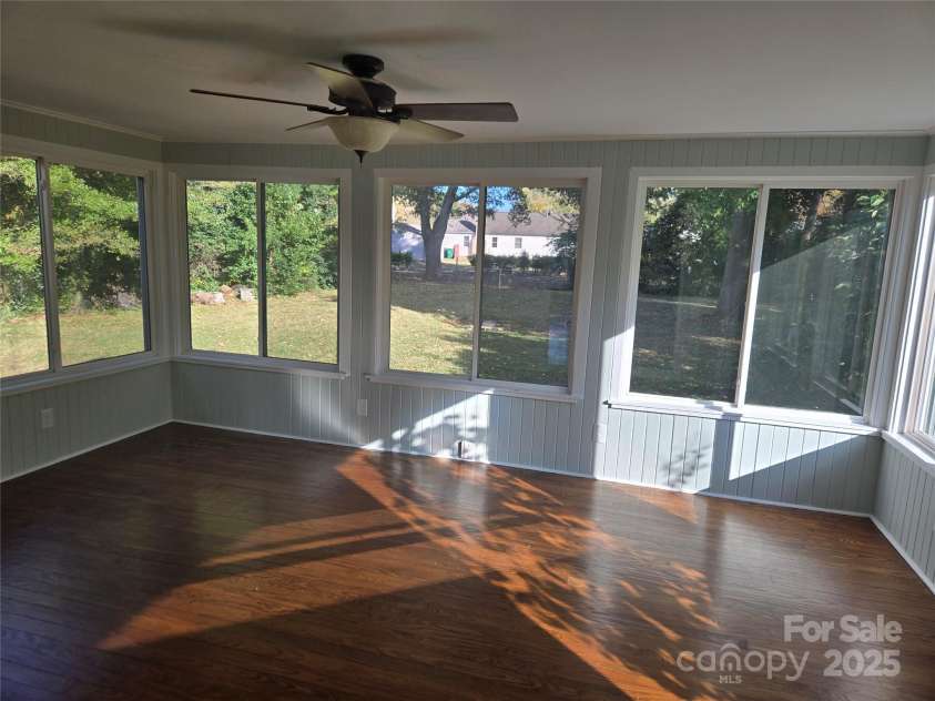 7214 Fox Hunt Road, Charlotte, NC 28212.  MLS# CAR4318235, YatesRealty ID 6086. 