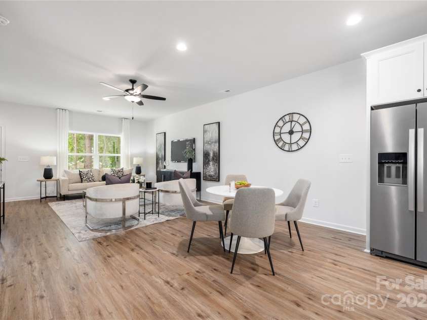 1034 Dooley Drive, Charlotte, NC 28227.  MLS# CAR4242961, YatesRealty ID 6087. Representation