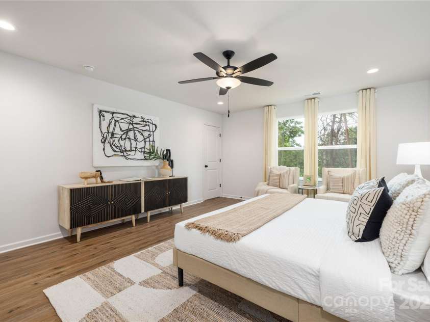 1034 Dooley Drive, Charlotte, NC 28227.  MLS# CAR4242961, YatesRealty ID 6087. Representation