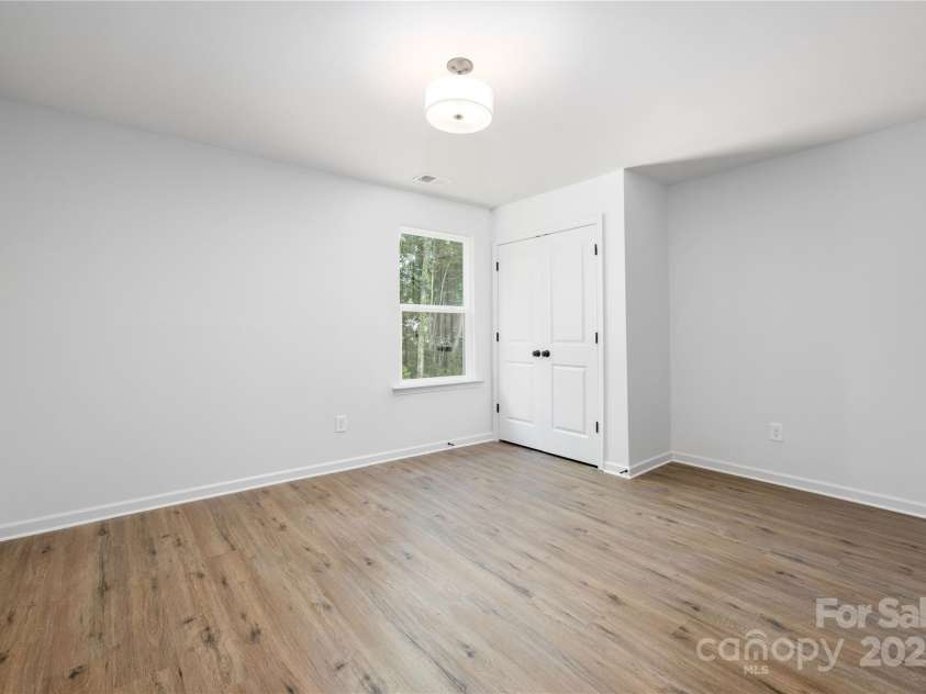 1034 Dooley Drive, Charlotte, NC 28227.  MLS# CAR4242961, YatesRealty ID 6087. Representation