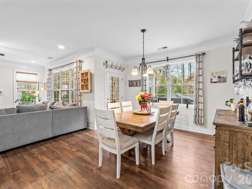 2310 Old Evergreen Parkway, Indian Trail, NC 28079.  MLS# CAR4327341, YatesRealty ID 6088. Dining area